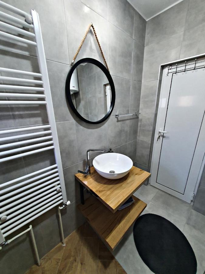 Luxor Apartmani 2 Vrnjačka Banja Exteriör bild