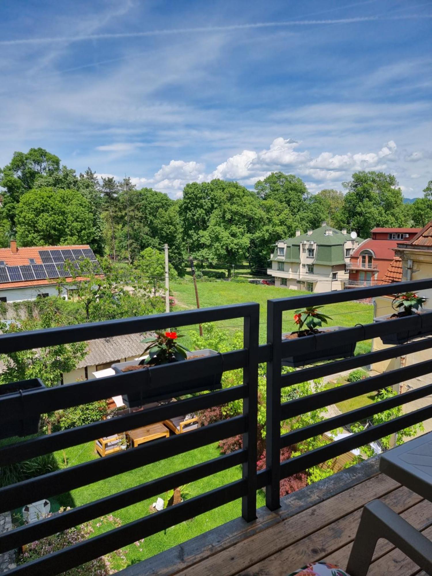 Luxor Apartmani 2 Vrnjačka Banja Exteriör bild